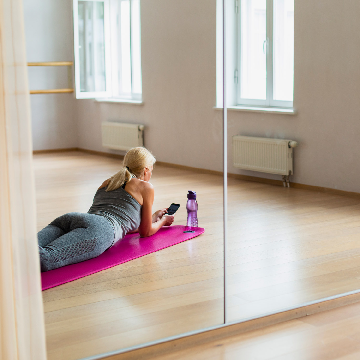 Skræddersyede Fitnessspejle – Få Dit Tilbud i Dag!